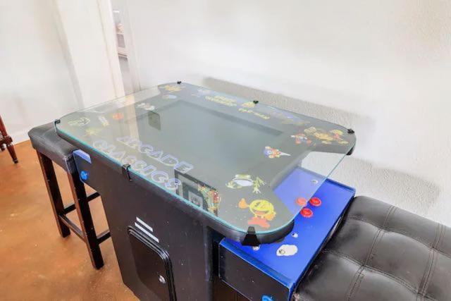 Raccoon Hideout Hot Tub Bbq Arcade Darts Villa Oakhurst Exterior photo
